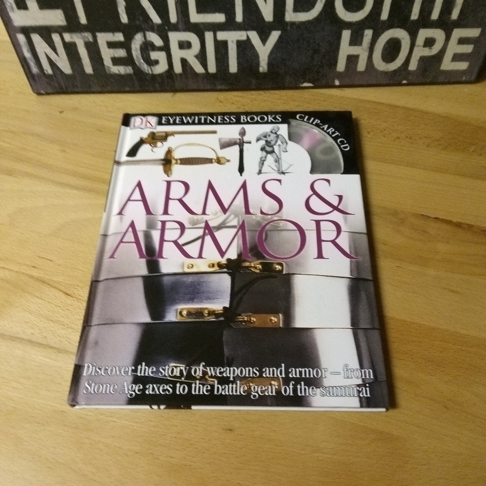 Arms & Armor Dorling Kindersley Eyewitness Book Medieval Military War History
